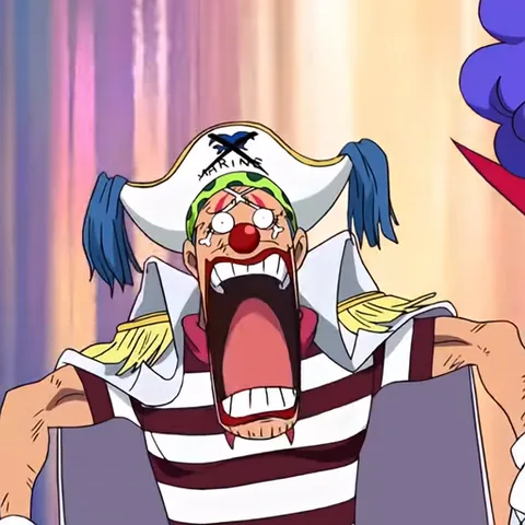 Анимация персонажа из One Piece Багги, который кричит от страха в тюремной одежде.