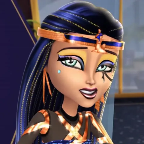 Анимация персонажа Клео де Нил из Monster High: она меняет выражение лица с улыбки на жест прикрытого рта рукой.