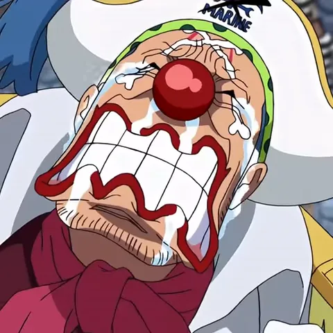 Анимация персонажа из аниме One Piece, клоуна Багги, который сильно плачет в белой шляпе с логотипом MARINE.