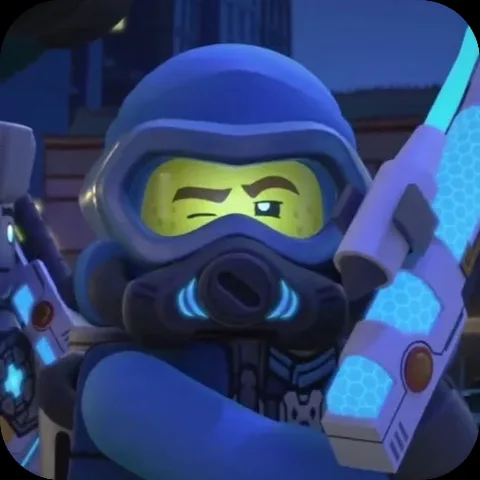 Анимация персонажа Джея из LEGO Ninjago в синем высокотехнологичном костюме, который подмигивает.
