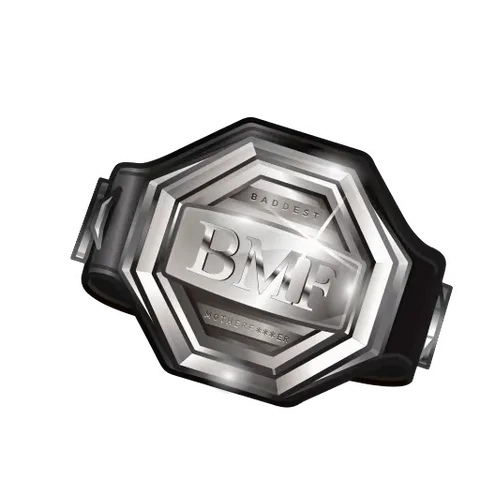 Серебряный восьмиугольный пояс BMF вращается по кругу, отражая блики света.