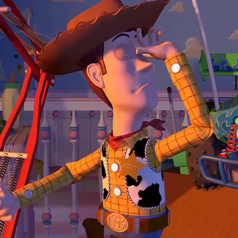 Ковбой Вуди из мультфильма «История игрушек» прищуривается, глядя вдаль.