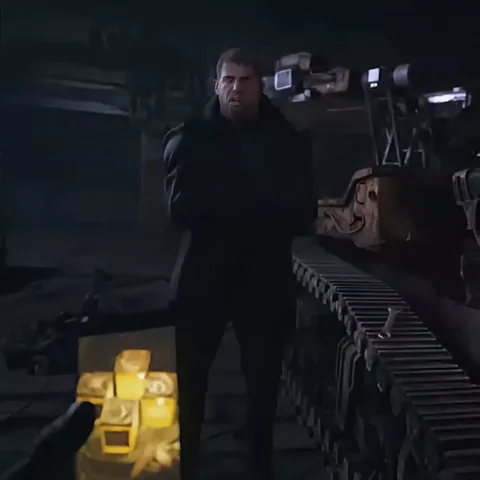Анимация Криса Редфилда из Resident Evil, стоящего со скрещенными руками рядом с аптечкой.