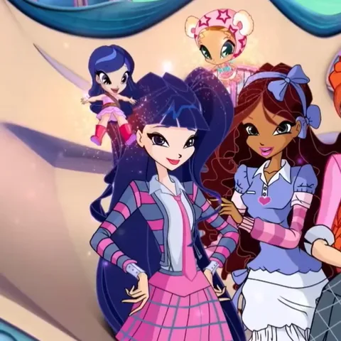 Группа анимированных фей из Winx Club, включая Мусу, которые улыбаются и позируют.